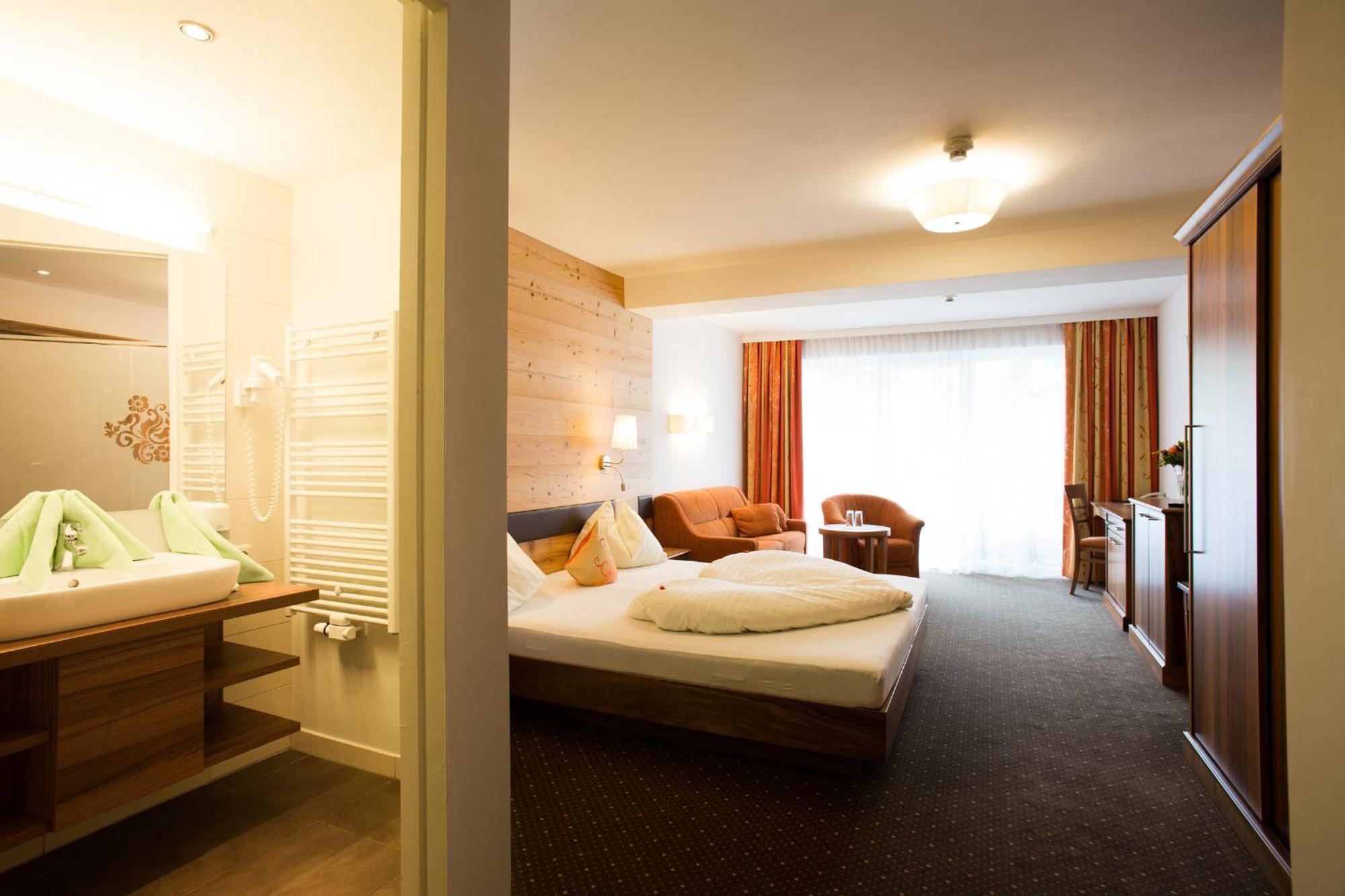 Hotel Lohningerhof Maria Alm am Steinernen Meer Rom bilde
