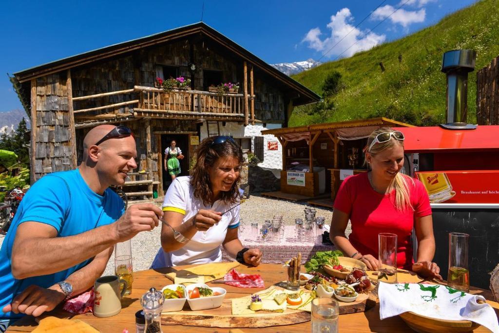 Hotel Lohningerhof Maria Alm am Steinernen Meer Eksteriør bilde